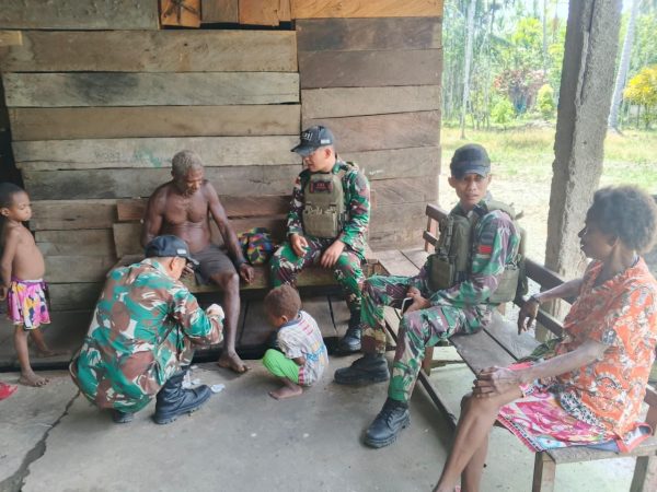 Satgas Yonif 131/Brs Gelar Pelayanan Kesehatan Bagi Warga Sawiyatami
